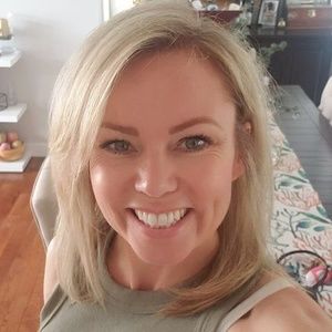 Meet your Posher, Sally